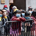 Chiny niszczą i odkażają gotówkę. To ich kolejny sposób na walkę z wirusem