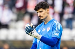 Raków sprzedał bramkarza do Sportingu. Rekordowa kwota transferu