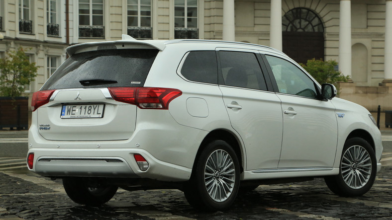 Hyundai Kona Electric kontra Mitsubishi Outlander PHEV