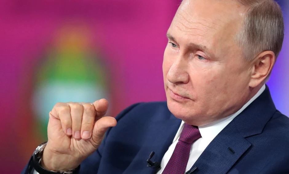 Vladimir Putin na "Direktnoj liniji" s građanima