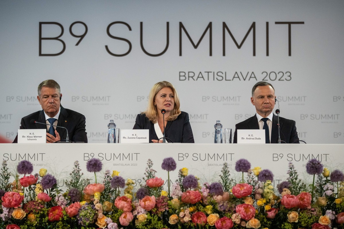 Od lewej: Klaus Iohannis, Zuzana Caputova, Andrzej Duda