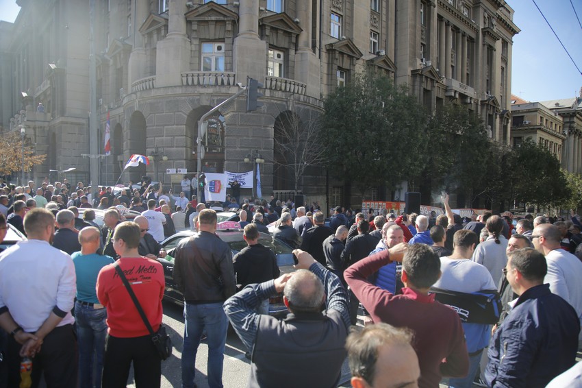 Svi ispred zgrade Vlade Srbije