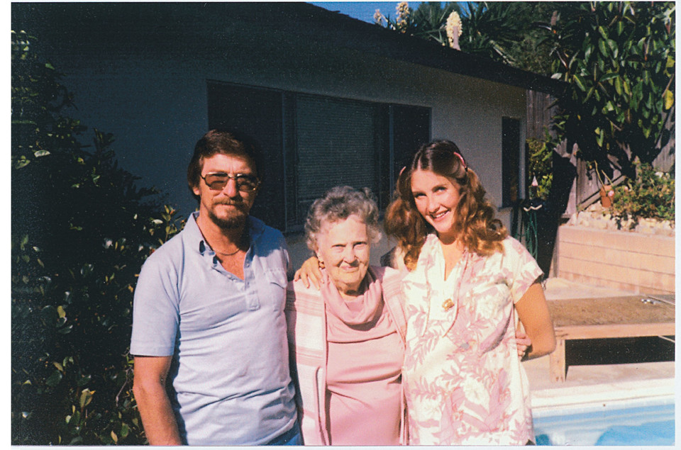 P.J., babcia Tate i Patti.