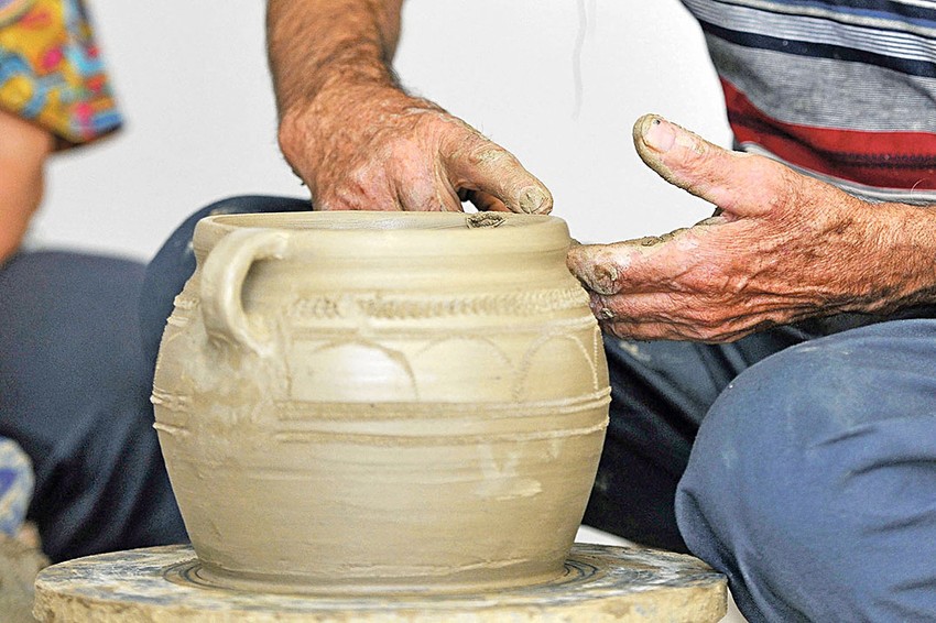 Više od 300 godina se u Zlakusi grnčarski zanat prenosi sa kolena na koleno