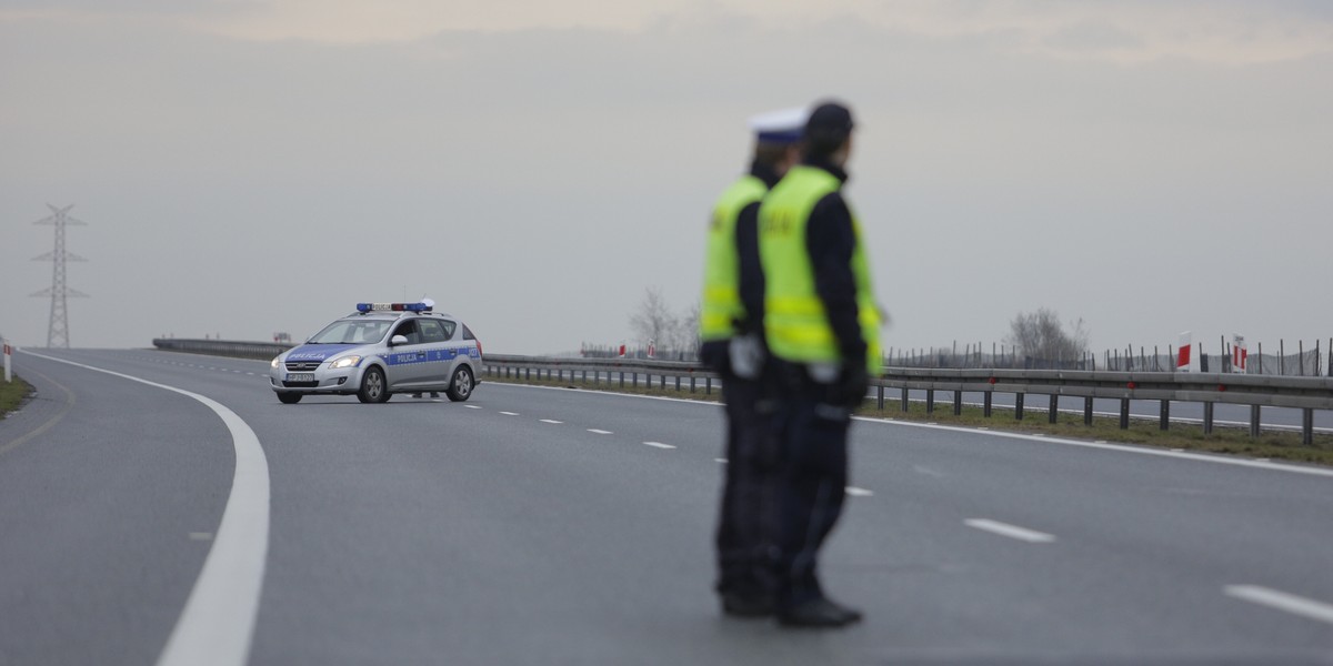 Dramat na autostradzie. Ciężarówka jechała pod prąd. Kierowca miał...