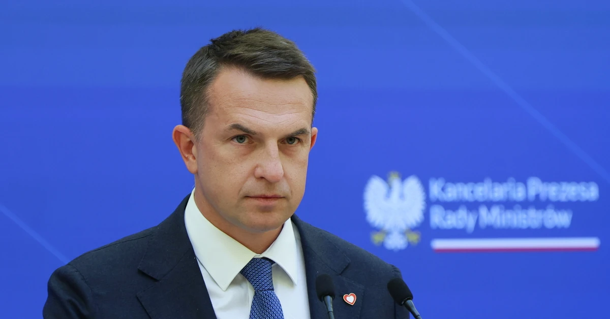 "Euforia w rosyjskich mediach" po decyzji Nawrockiego. Szłapka zapowiada