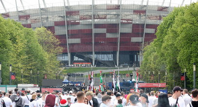 W tłumie kibiców pojawił się mężczyzna z siekierą. Zamieszanie przed finałem Pucharu Polski