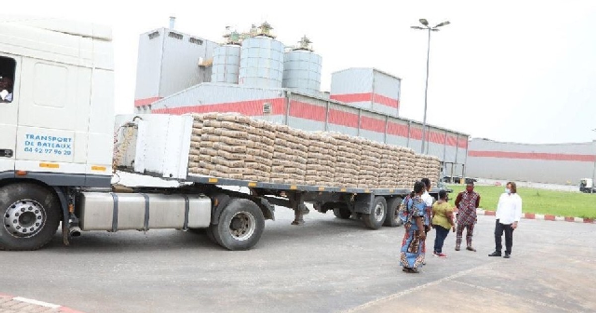 First Lady donates 1,000 bags of cement for construction of