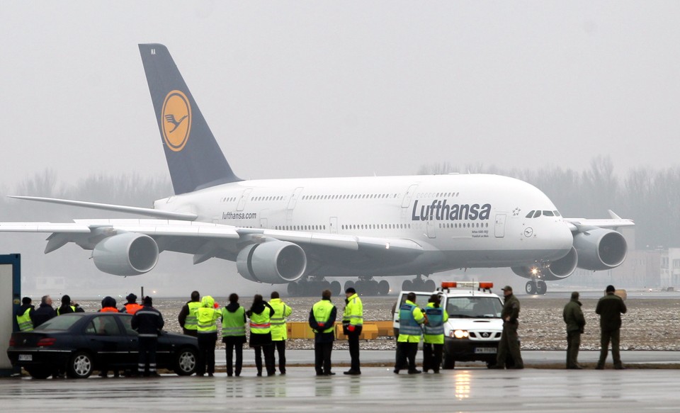 WARSZAWA OKECIE PRZYLOT AIRBUSA A380