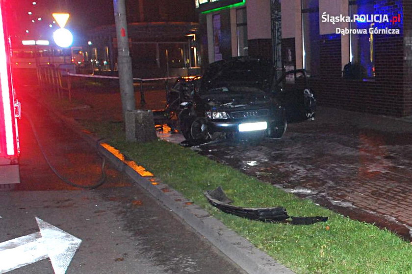 Dąbrowa Górnicza. Samochód wjechał w trzy sklepy!