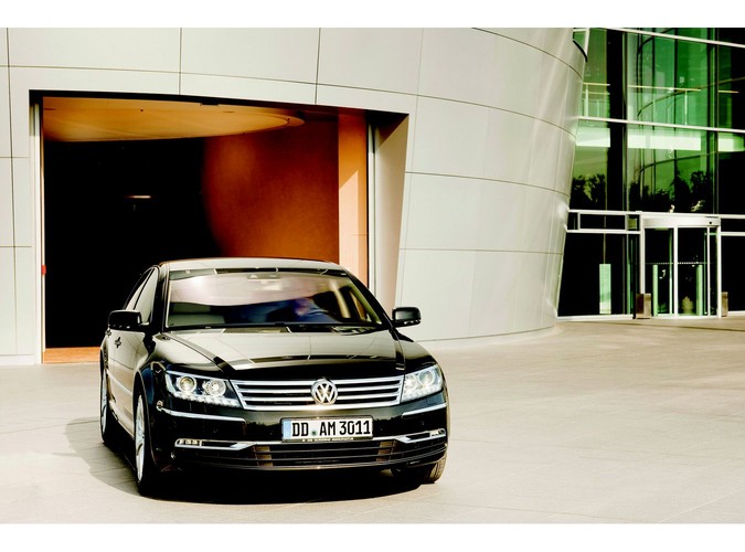 Szklana fabryka Volkswagena w Dreźnie kończy 10 lat