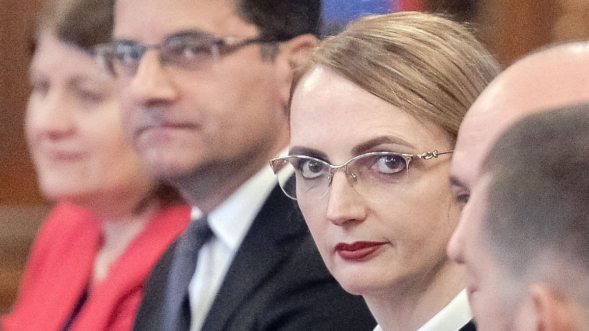Ce spune Înalta Curte condusă de Lia Savonea după decizia CEDO privind eșalonarea restanțelor salariale. Replica lui Bolojan: „O veritabilă aristocrație bugetară”