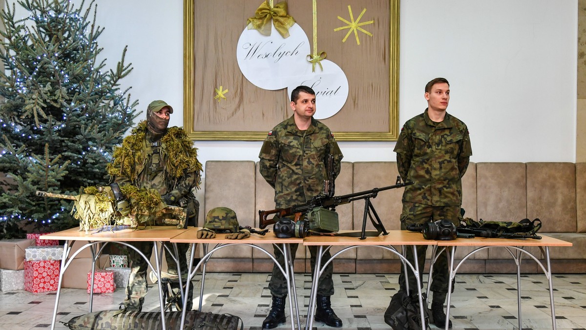 Uczestnicy ubiegłorocznej akcji pod hasłem Ferie z wojskiem, organizowanej przez Wojskową Komendę Uzupełnień w Lublinie