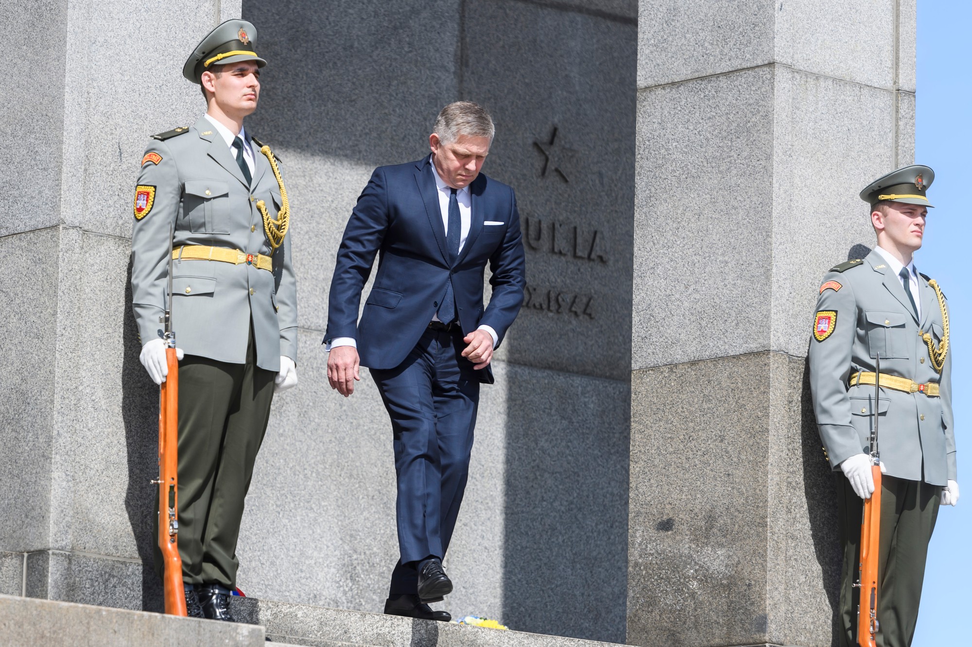 Robert Fico počas 79. výročia oslobodenia Bratislavy na Slavíne.