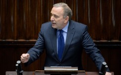 Schetyna do Szydło: Polska się za panią wstydzi; sprofanowała pani konstytucję