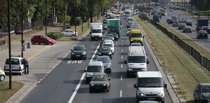 Koszą na buspasie 60 tys. zł dziennie