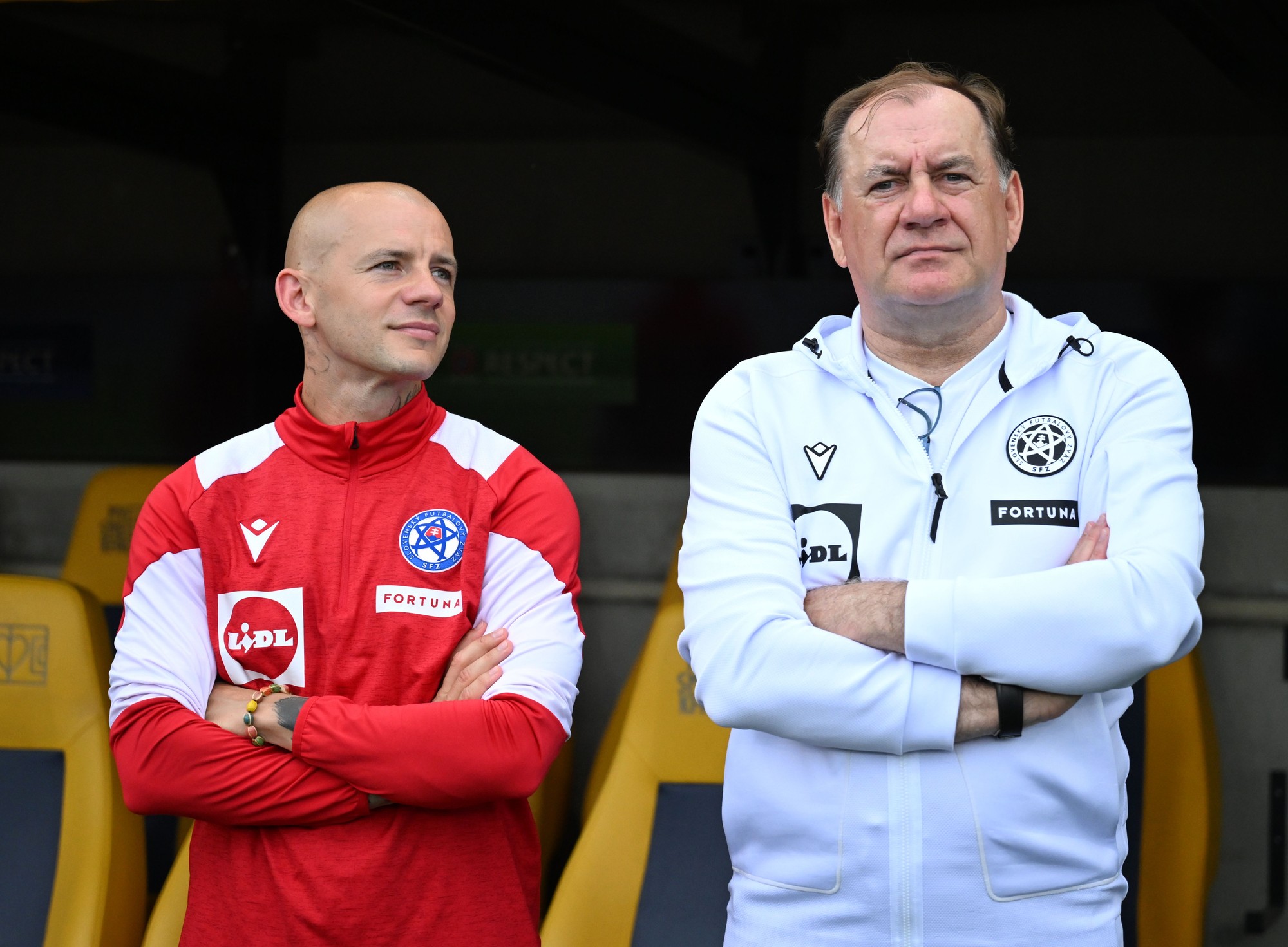 Vladimír Weiss mladší a hlavný tréner slovenskej futbalovej reprezentácie Vladimír Weiss starší.