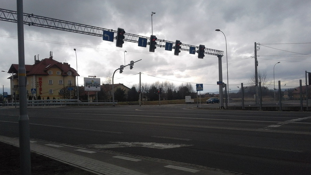 Rozpoczął się trzeci etap rozbudowy alei Sikorskiego w Rzeszowie. Kierowcy muszą być przygotowani na utrudnienia.