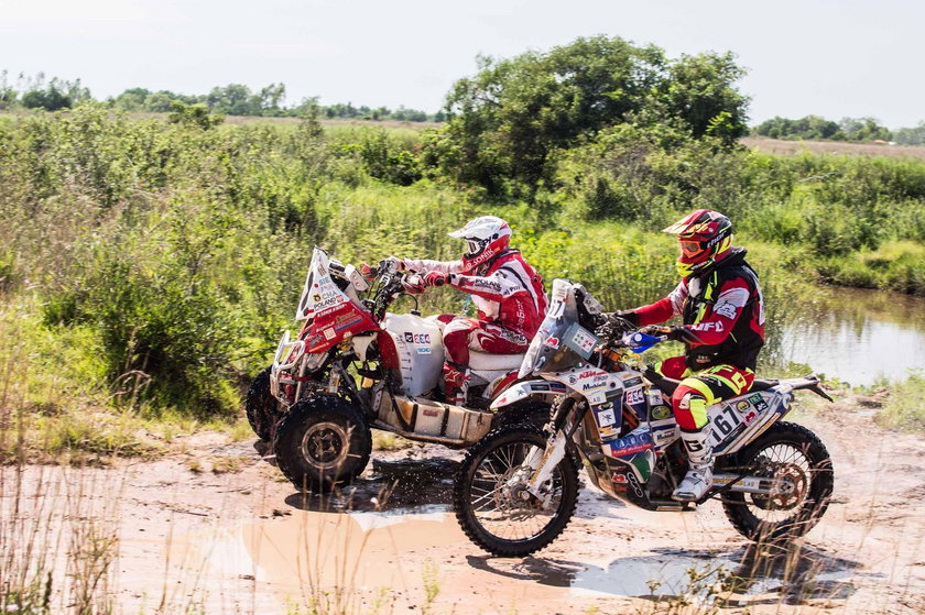 Rajd Dakar 2017: Rafał Sonik miał wypadek. Wielki krwiak i strata