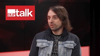 Radek Łukasiewicz: Wykonywanie muzyki, jeżdżenie w trasy to jest sens życia [PODCAST]