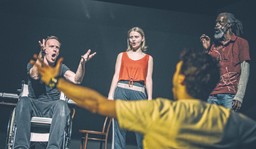 „Mein Kampf” w Powszechnym. Skrzywanek: Kolejny Hitler nie będzie miał twarzy, którą dobrze znamy [WYWIAD]