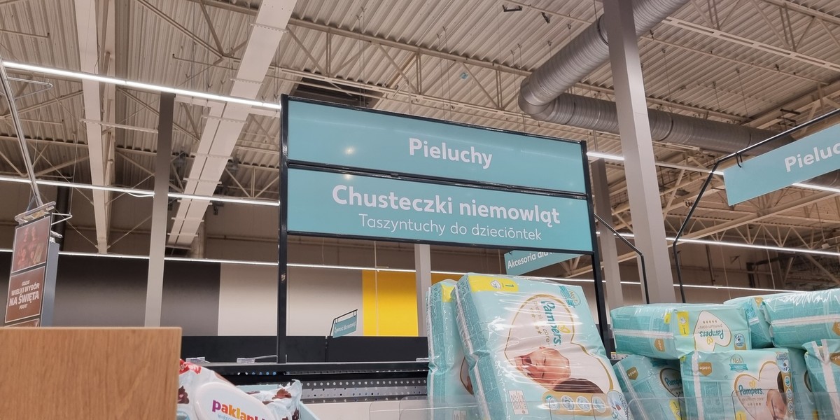 Jeden z napisów, jakie można znaleźć w sklepach sieci Kaufland.