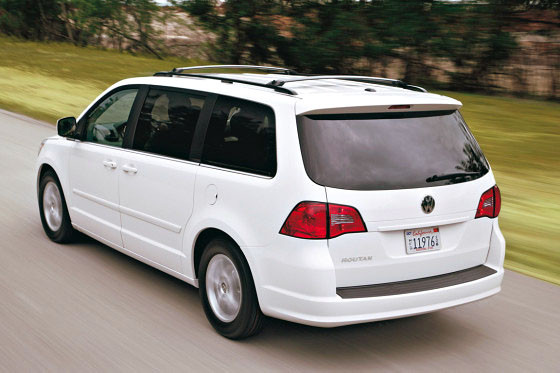 Chicago 2008: Volkswagen Routan z amerykańskimi korzeniami