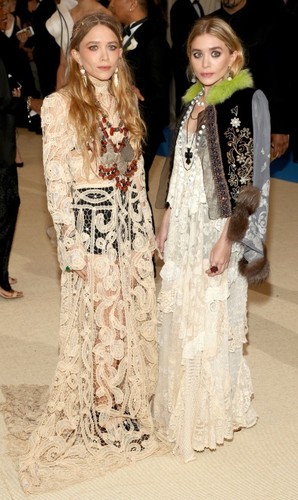 Mary-Kate i Ashley Olsen