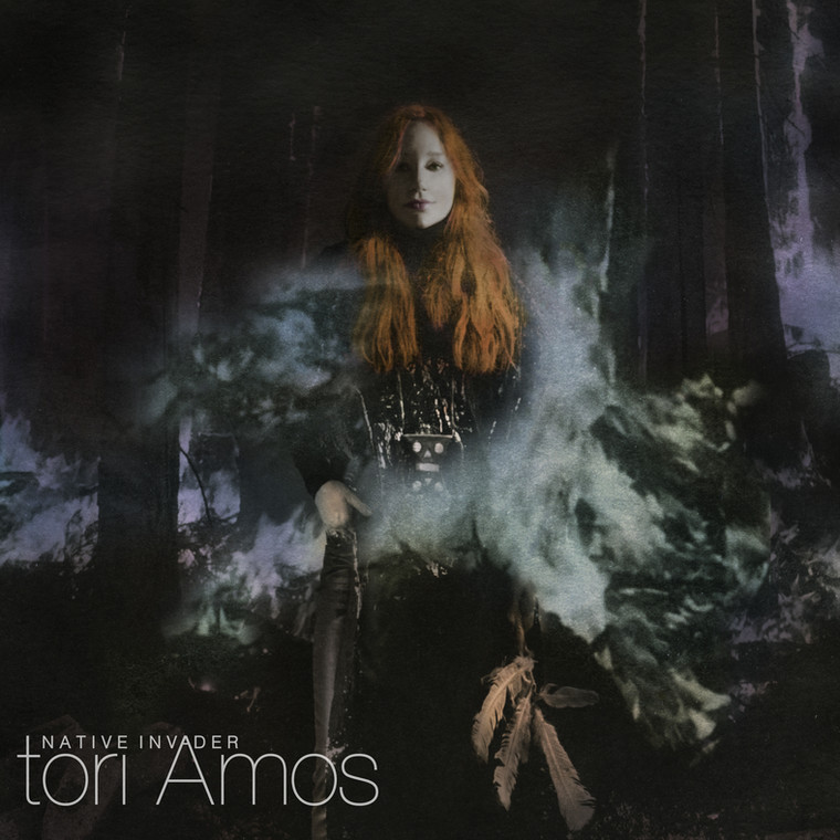 Tori Amos "„Native Invader”" - okładka płyty