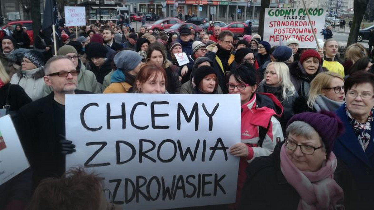 Gdynia: Wybory 2018. Ogólnopolski Strajk Kobiet pyta kandydatów