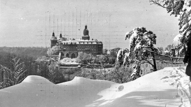 Zamek Książ 1944 Zdjęcie wykonane przez Czecha Josefa Masopusta, pracownika obozu pracy w Pełcznicy