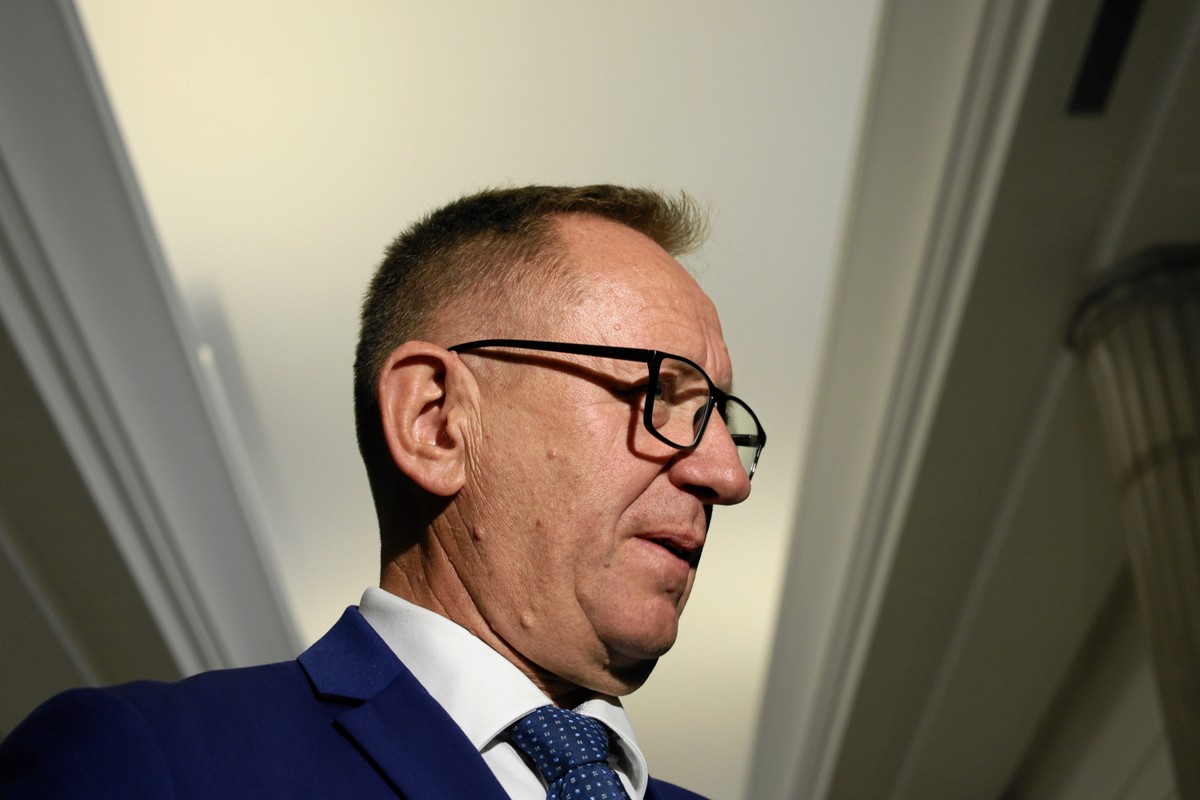 Sprzedaż działki pod CPK budzi kontrowersje. Polacy oceniają sprawę i wskazują odpowiedzialnych [SONDAŻ]