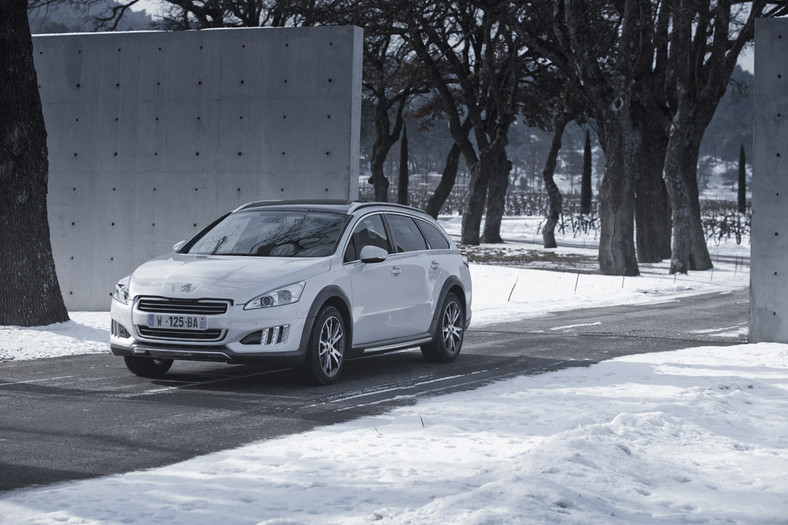 Peugeot 508 RXH: kombi na każdą drogę