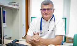 Dr Grzesiowski: wirus na lata upośledza naszą odporność. &quot;Jest takim mini-HiV-em&quot;