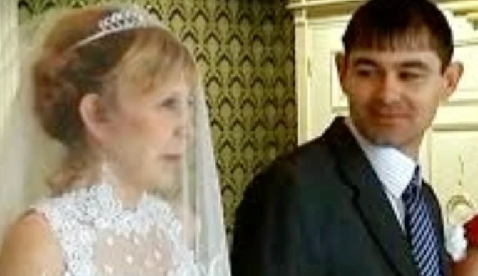 Katja sa mužem na venčanju