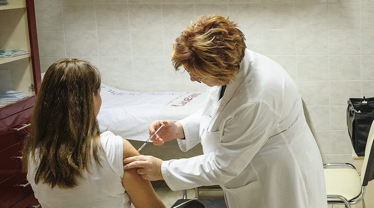 A szakemberek szerint még mindig 
nem késő beadatni a védőoltást / Fotó: MTI-CZEGLÉDY ZSOLT