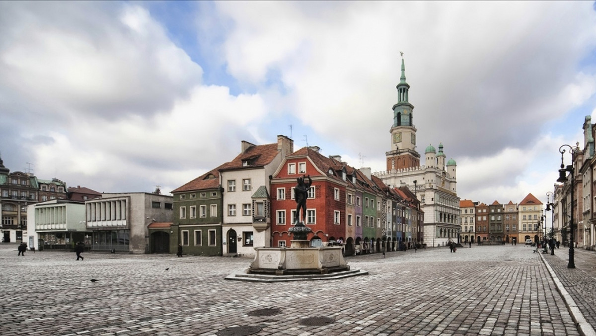 Działające od 1976 roku Akademickie Centrum Kultury "Eskulap" zostało oficjalnie zamknięte. Uniwersytet Medyczny w Poznaniu, do którego należy lokal, postanowił nie wznawiać jego działalności w tym roku akademickim. Powody są nieznane - uczelnia nie chce komentować swojej decyzji.