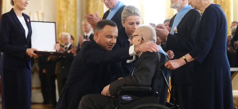 Prezydent odznaczył Orderami Orła Białego Cz. Bieleckiego, W. Kućmę i W. Siemaszkę