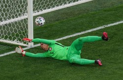 Euro 2020 golami samobójczymi stoi