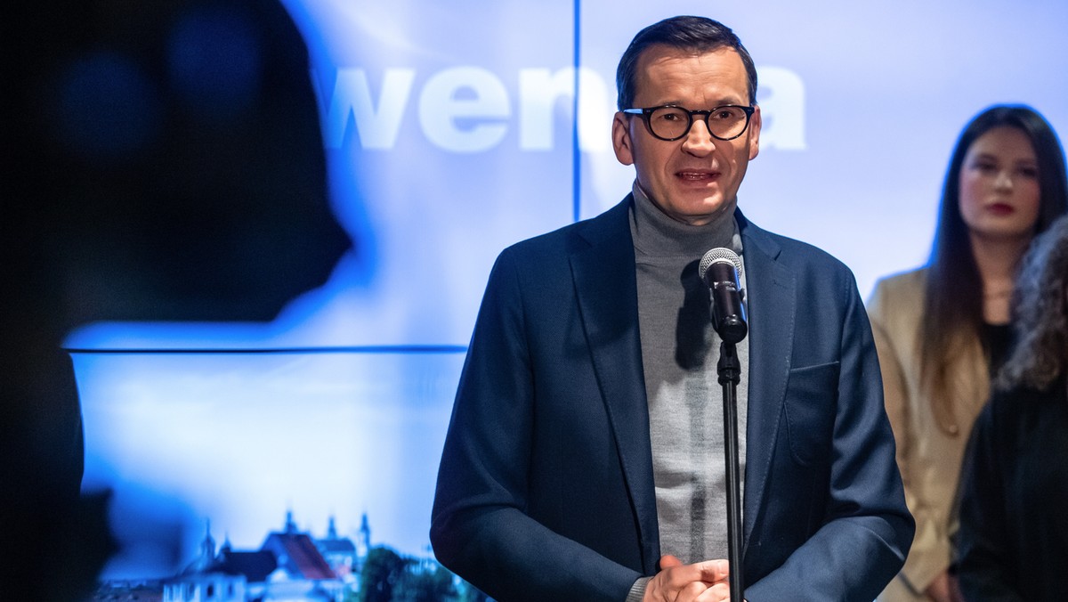 Mateusz Morawiecki usłyszał niewygodne pytanie o "działkę od księdza"