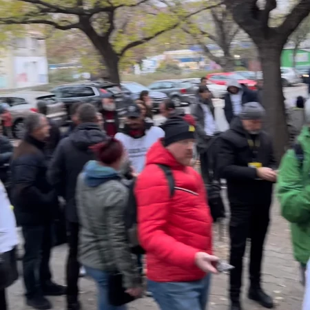 Protest ispred suda u Novom Sadu