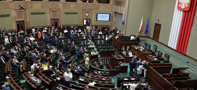 Sejm zmienił ordynację wyborczą do PE. "Chcecie, aby ten tort został podzielony głównie dla was"