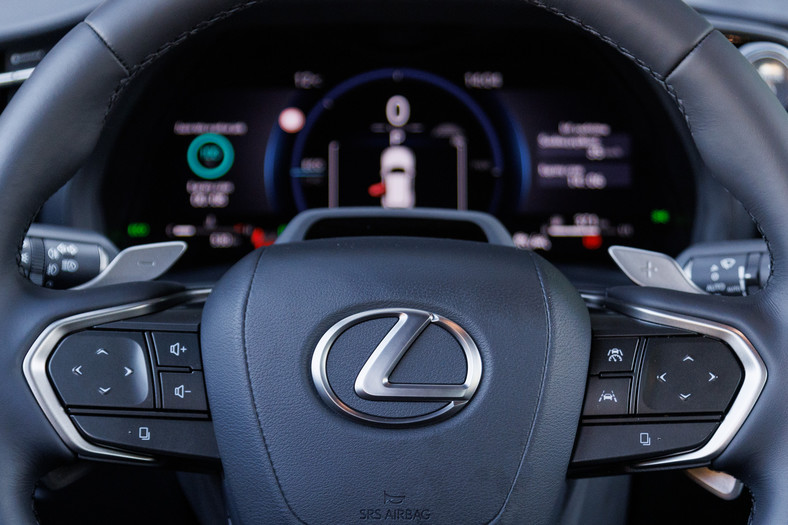 Lexus LBX