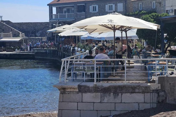 Ako planirate praznike u Crnoj Gori, evo koliko vam novca treba: Ovo su trenutne cene