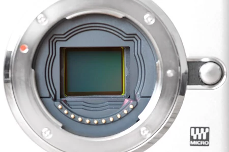 E-PL2 – matryca aparatu i mocowanie obiektywu w systemie Mikro Cztery Trzecie