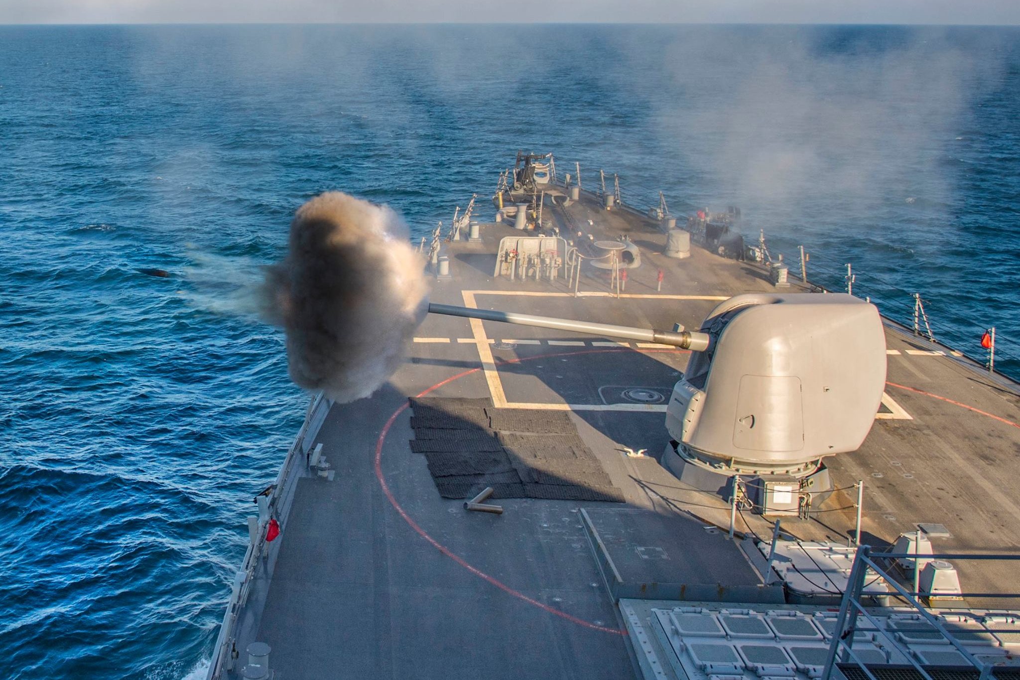 USS CARNEY, in Marea Neagra