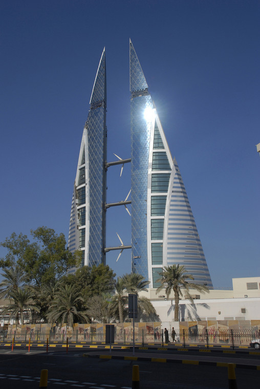 Bahrain City, World Trade Center. Fot. Shutterstock.
