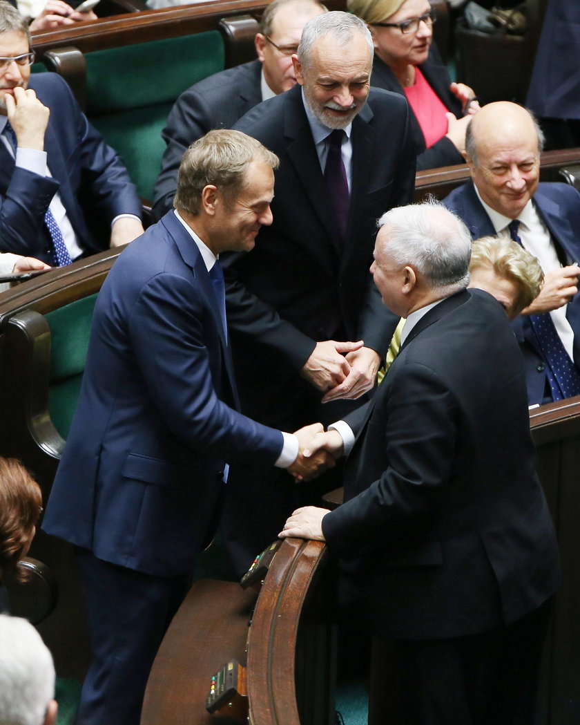 Pojednanie Tuska i Kaczyńskiego