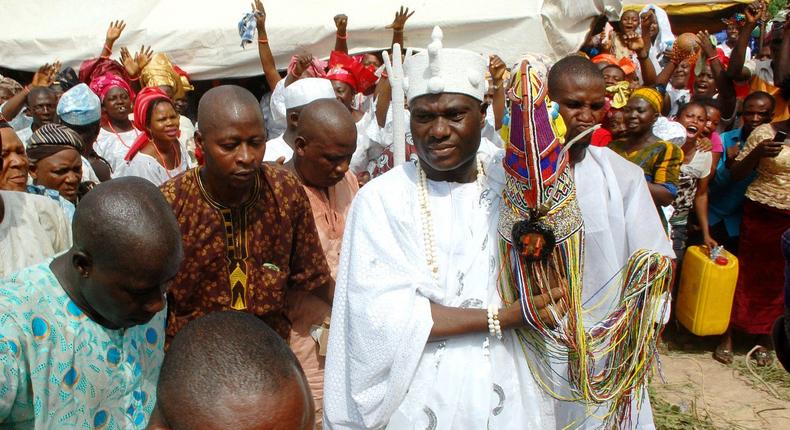 Ooni of Ife Oba Enitan Ogunwusi after receiving the AARE Crown from the Olojudo of Ido land (TheNation)