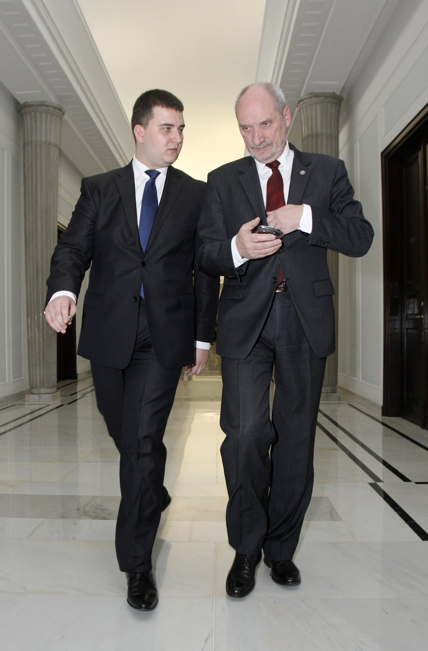 Bartłomiej Misiewicz i Antoni Macierewicz